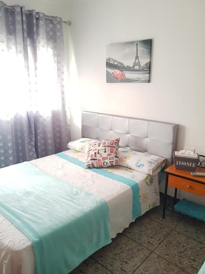 Apartment & Beach - Airport El Burrero Exteriör bild